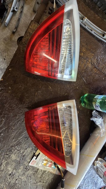 bmw e91 csomagter lampa par