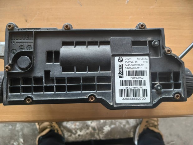 bmw elektromos kézifék rögzítőfék