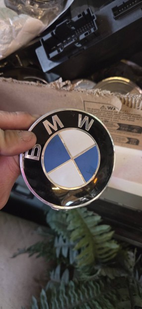 bmw jel motorhaztetore