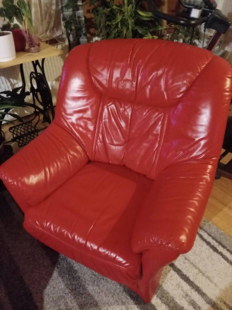 b�r kanap� 2+1 asztallal