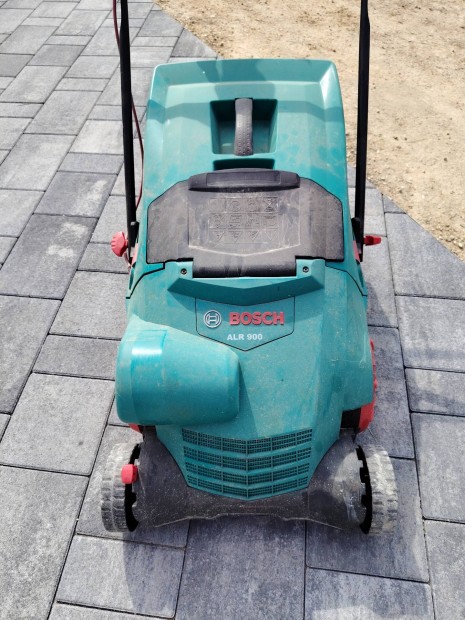 bosch ALR 900 gyeplazító gyepszellőztető