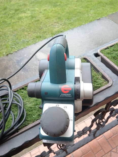 bosch gyalu GHO 40-82 C