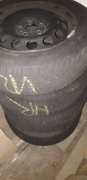 bridgestone 205/55r16 5x112 négyévszakos