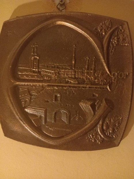 bronz disztargy