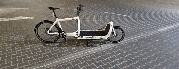 cargo kerékpár, teherszállító kerékpár