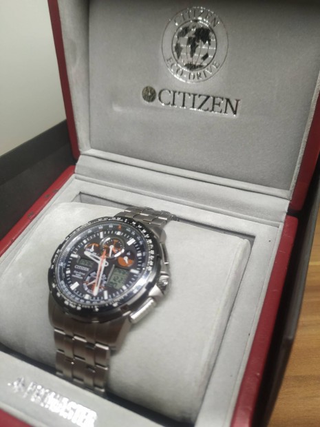 citizen Eco drive radio controll  skyhawk  titn!! (tissot certina )