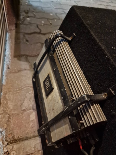 clarion 30cm mlylda elad JBL erstvel Szolnokon megtekinthet 