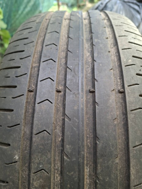 continental nyári gumi 215/55 R17