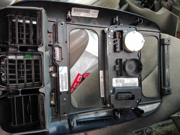 crayzler Voyager 2.5 crd kzpkonzol klma vezrlvel 