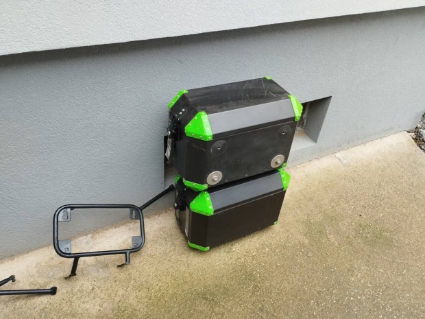 doboz szett elad� motorker�kp�rra