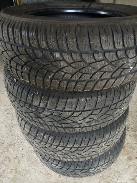 dunlop 215/65r16 tli gumi