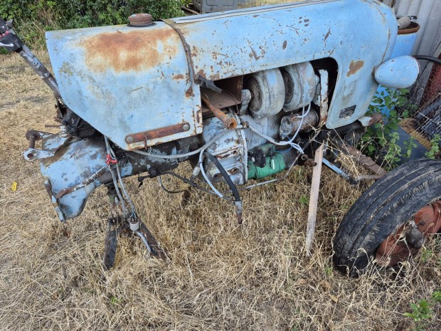 eicher traktor diesel motor traktormotor csettegő