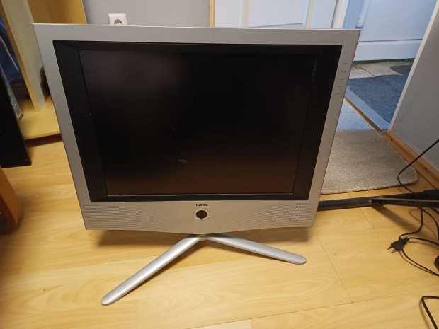 elad 20" kis LCD tv