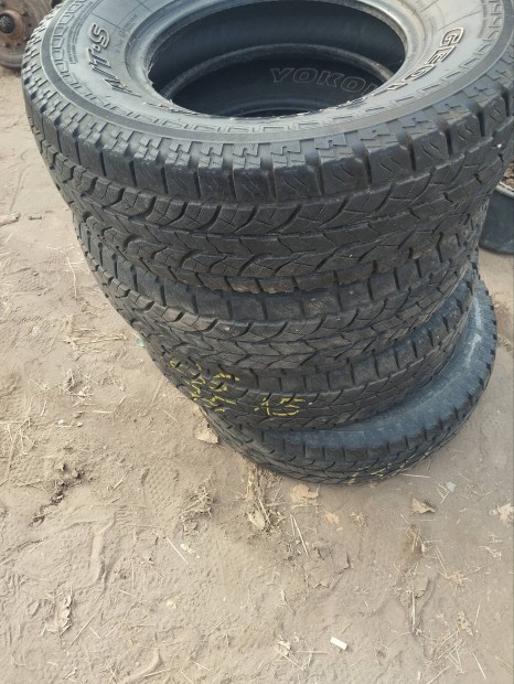 elad 4 db 275/75/15 gumiabroncs 