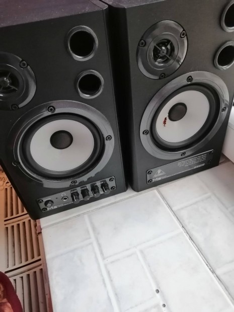 eladó Behringer monitor hangfal!