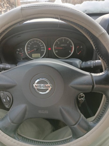 elad� Nissan Almera n16 1.5dci