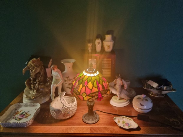 eladó Tifani lámpa párja is meg van plusz herendi porcelánok
