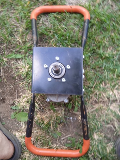 eladó adapter