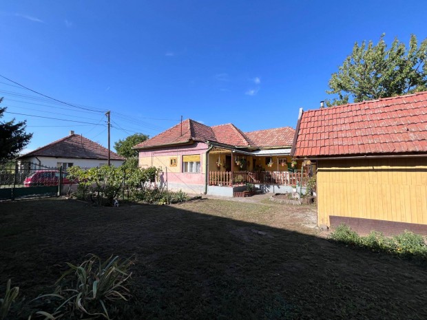 elad� csal�di h�z Her�d telep�l�sen