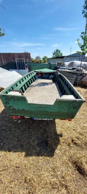 elad� cs�nak fut�val motorral