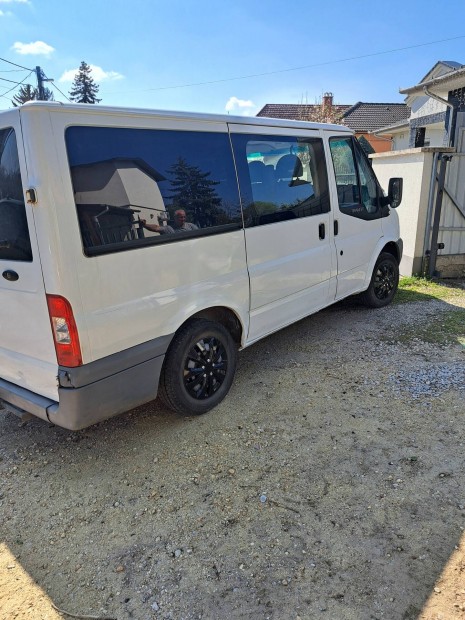 elado ford transit 