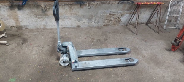 elad� horganyzott raklapemel� b�ka