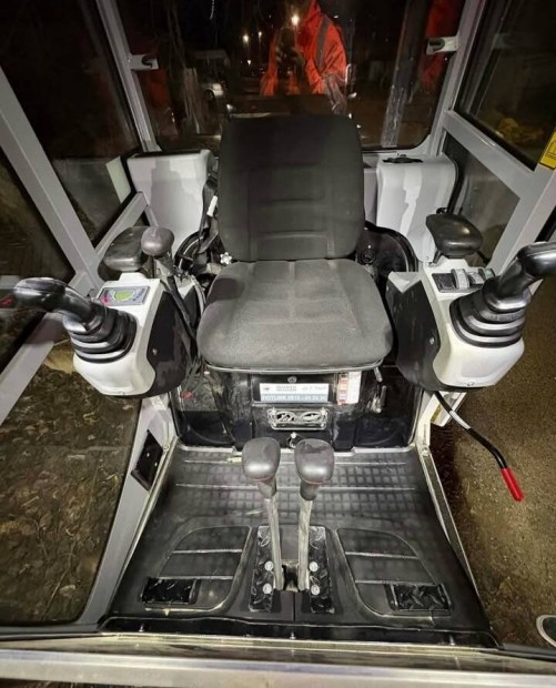 elad� kis forgo traktor 