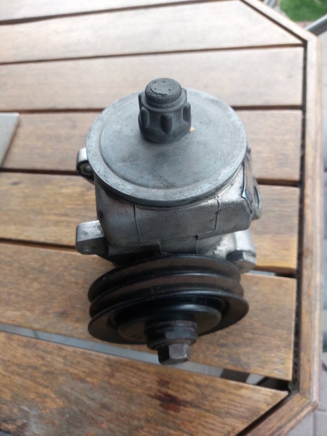 eladó mercedes w126 szervószivattyu A1264601480