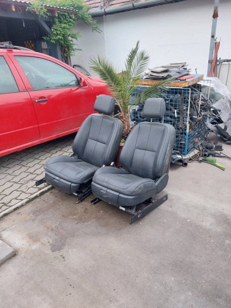 eladó mercedes w221 elsö ülések