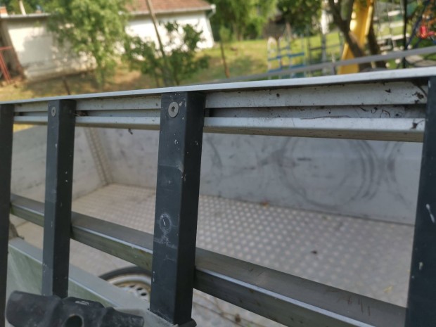 eladó mikrobuszra gyári alumínium tető csomagtartó