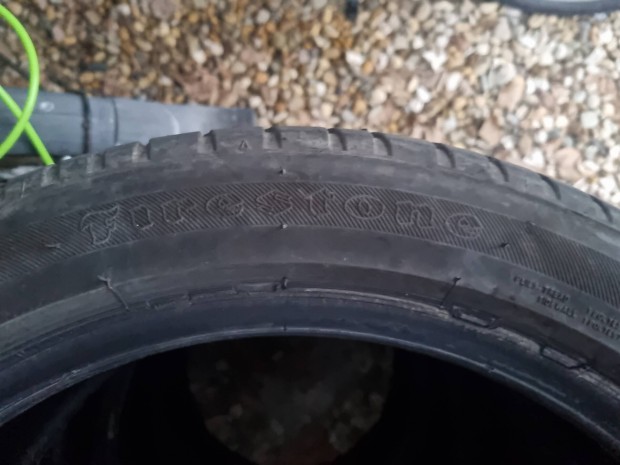 elad nyri gumi garnitra