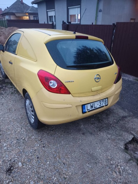 elad opel Corsa D 