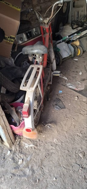 elad reg babeta  ahogy kpen van!