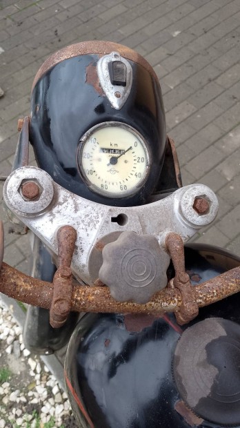 elad� pann�nia T5 