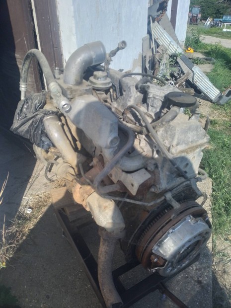 elado patrol y61 2.8td motor