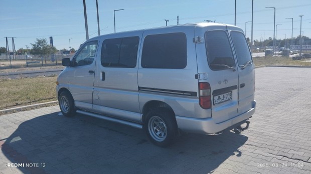 eladö toyota hiace 2.4D