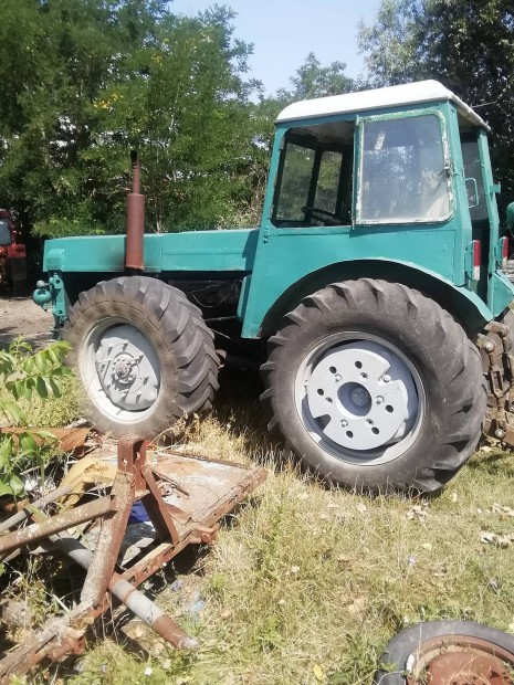 elad vetern traktor dutra 
