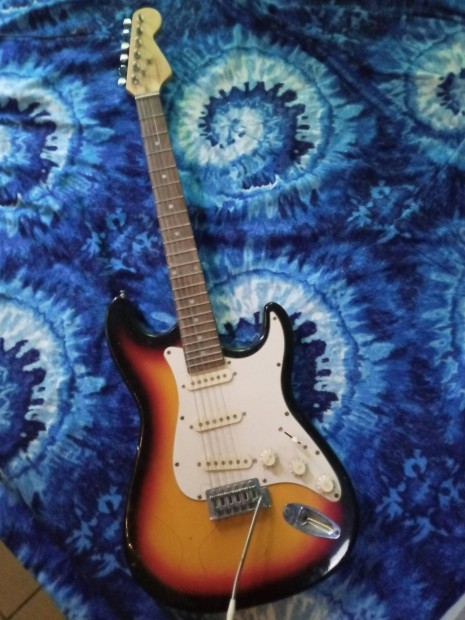 elektromos gitar ajandek allvannyal