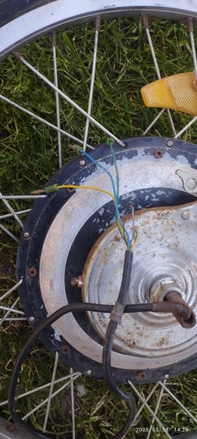 elektromos kerékpár kerék 22es