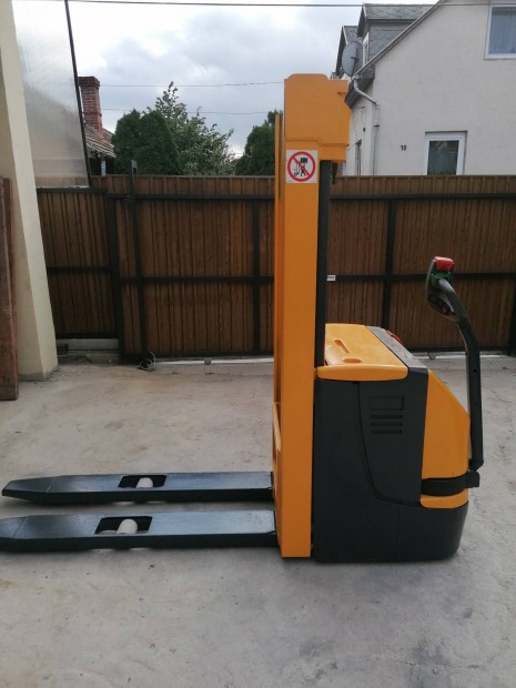 elektromos magasemel 