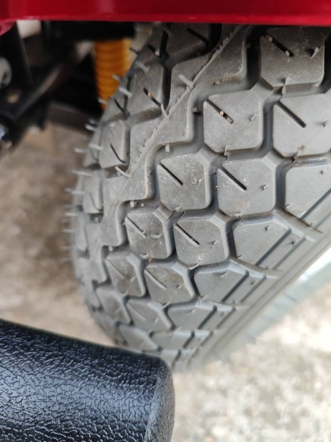 elektromos moped, 4 kerek rokkantkocsi 