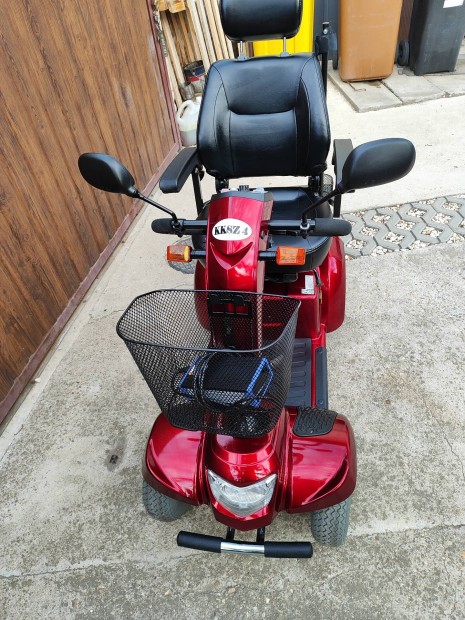 elektromos moped, 4 kerek rokkantkocsi 