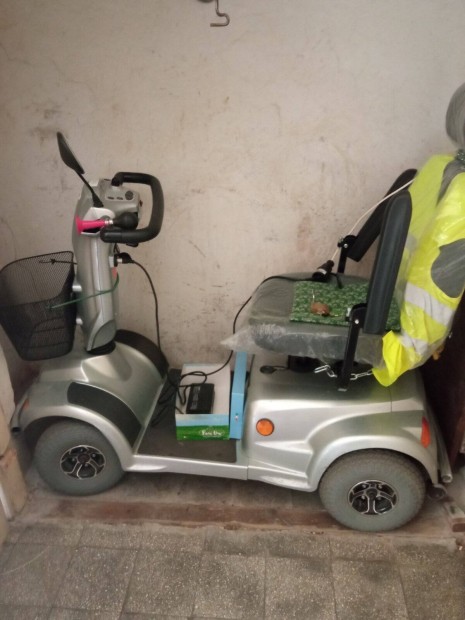 elektromos moped 