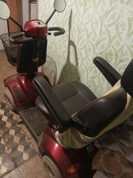 elektromos rokkant kocsi 