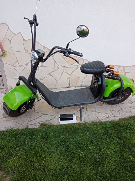 elektromos roller 
