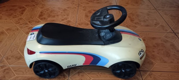 eredeti bmw lábbal hajtós kisautó bébitaxi