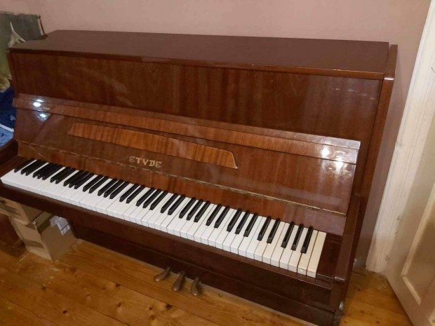 etyde pianino zongora