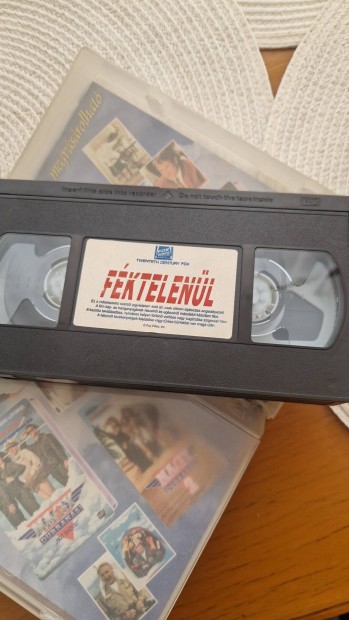 féktelenül vhs