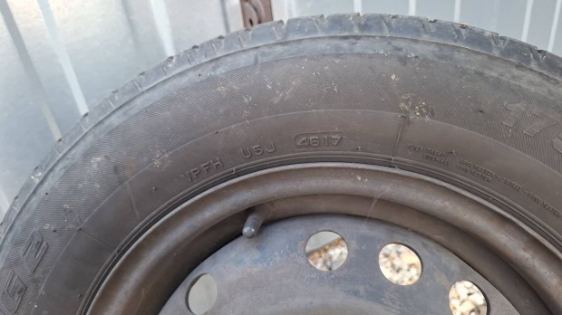 felni , gumiabronccsal elad�