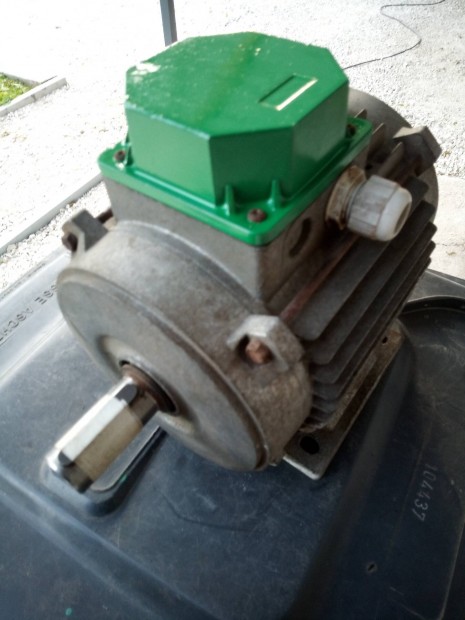 feljtott villanymotor 1.1Kw!!!